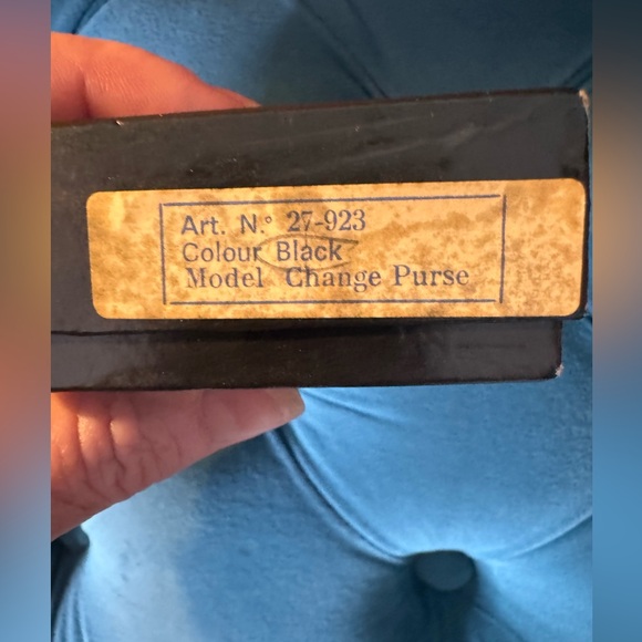 GIVENCHY RARE 4G Logo Leather Coin Wallet Purse - Picture 12 of 12